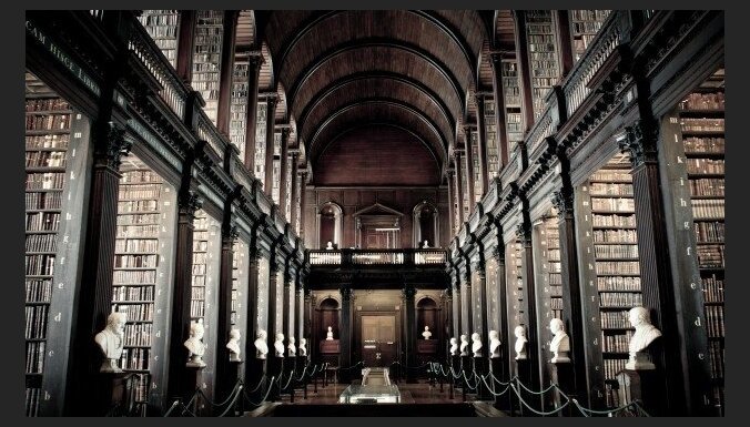 Не "Замком света" единым: 10 красивейших библиотек планеты