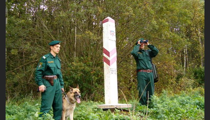 На латвийско-российской границе начали строить забор