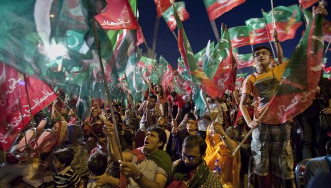 Выборы в Пакистане: высокая явка, 20 погибших в терактах