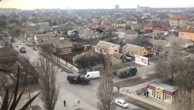 "Скоро перестроитесь". Как Россия закрепляется на оккупированных украинских территориях