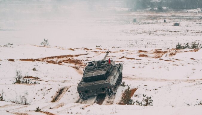 Ukrainas karavīrus Vācijā sāk apmācīt 'Leopard 2' tanku izmantošanai