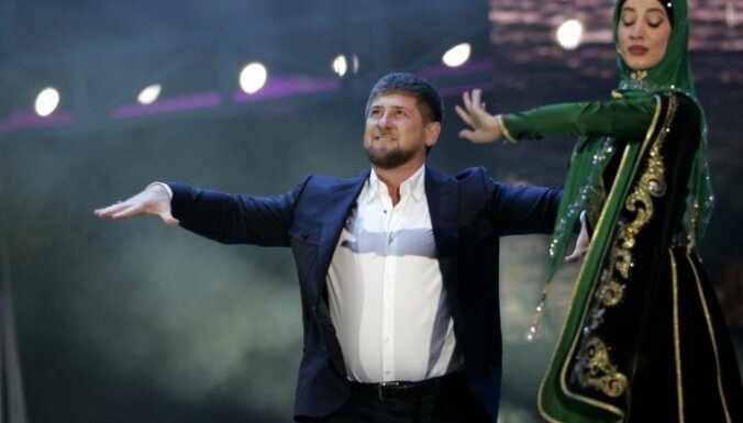 Kadirovs ir otrs ietekmīgākais cilvēks Krievijā, secina 'Radio Brīvā Eiropa'