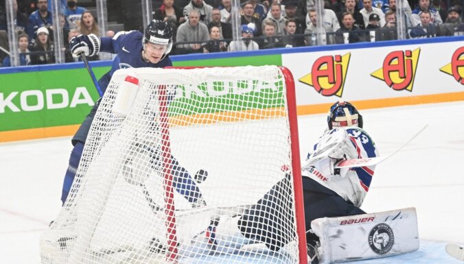 Video: Somijas hokejisti savus fanus iepriecina ar pieciem goliem