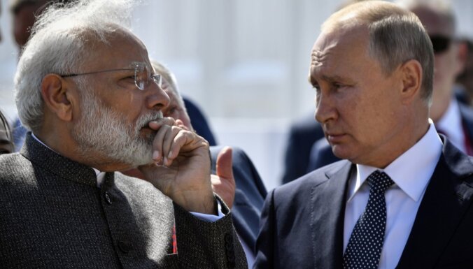 Divu mēnešu laikā dubultojies Indijas naftas imports no Krievijas