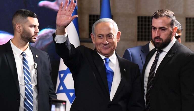 Izraēlas parlamenta vēlēšanās vadībā izvirzījušies galēji labējie spēki; paredzama Netanjahu atgriešanās