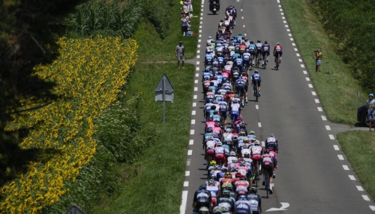 Датский велогонщик Йонас Вингегор выиграл "Тур де Франс"