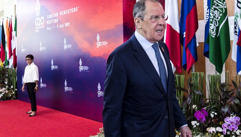 Rietumu līderi G20 sanāksmē atsakās fotografēties kopā ar Lavrovu