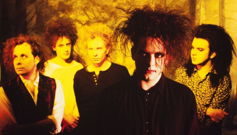 Встречаем The Cure в Риге: 10 лучших песен группы в преддверии концерта