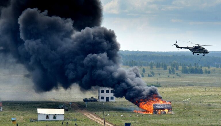 В России горит воинская часть с 40 000 снарядов: гремят взрывы, есть раненые, идет массовая эвакуация