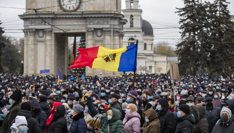 Moldovā aizdomās par korupciju aizturēts ģenerālprokurors