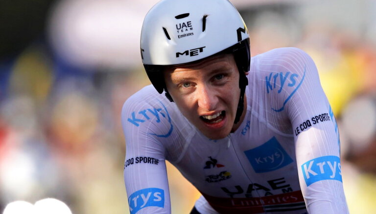 Pogačars kļūst par otru jaunāko 'Tour de France' čempionu