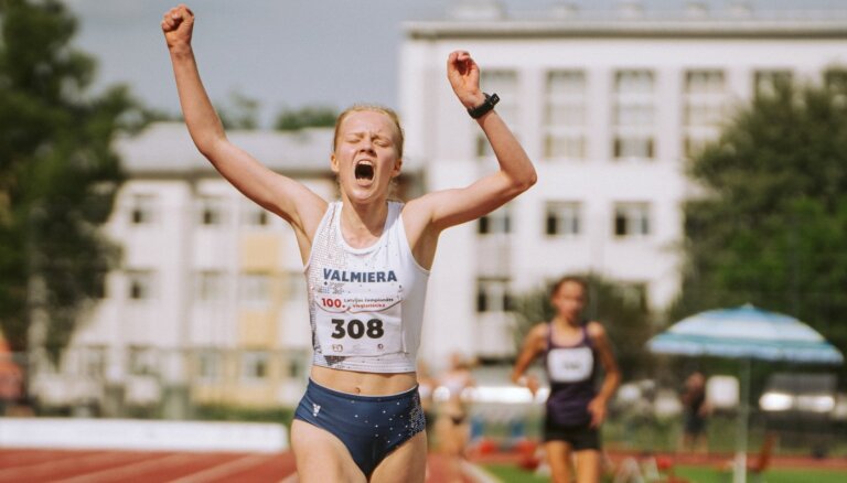 Latvijas čempionātā 10 000 metru skrējienā uzvar Siņicins un Caune
