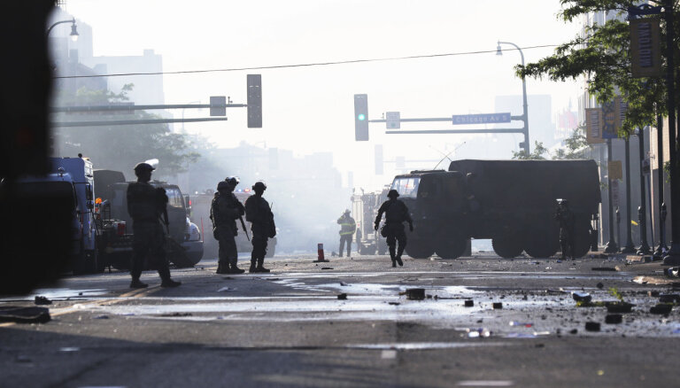 В Атланте введено чрезвычайное положение из-за продолжающихся массовых беспорядков