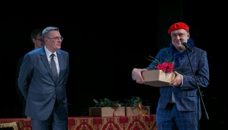 Valmieras teātra skatītāju balsojumā uzvarējuši Ramute un Strads; labākā izrāde – 'Emmijas laime'