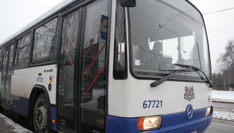 Автобус 11Т временно не курсирует по улице Матиса: идут съемки фильма
