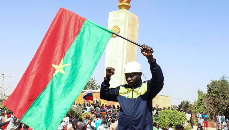 Āfrikas Savienība aptur Burkinafaso dalību organizācijā