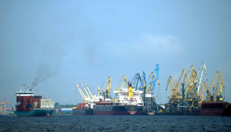 Белоруссия намерена увеличить перевалку грузов через латвийские порты