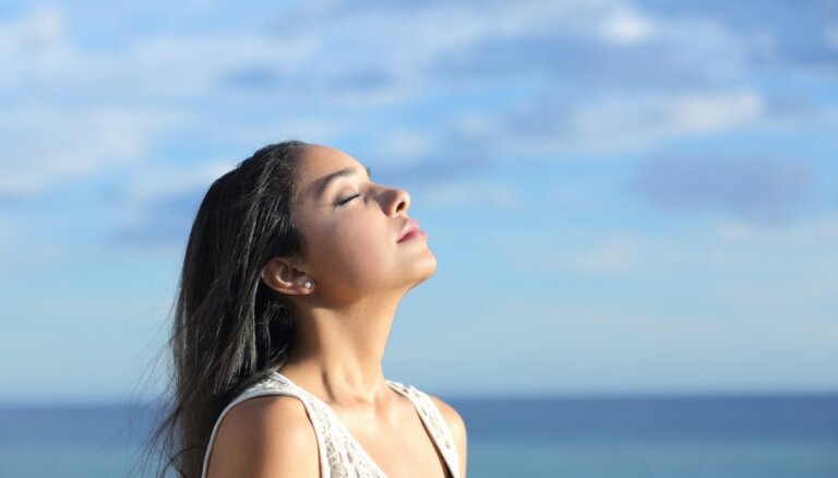 Дышите ровно: пять дыхательных упражнений для мгновенного расслабления