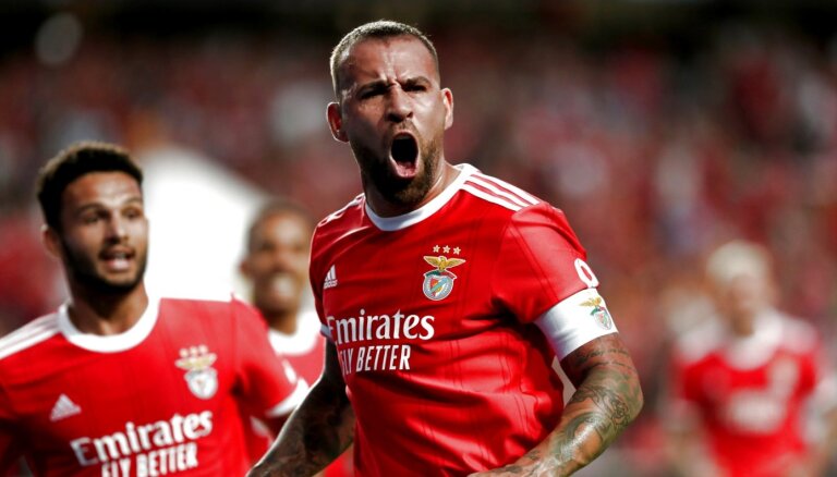 'Benfica' aizliek kāju priekšā Kijivas 'Dynamo' un iekļūst Čempionu līgas grupu turnīrā