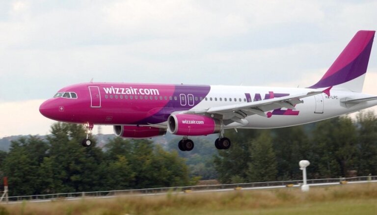 'Wizz Air' meklē iespējas evakuēt no Ukrainas darbiniekus un lidmašīnas