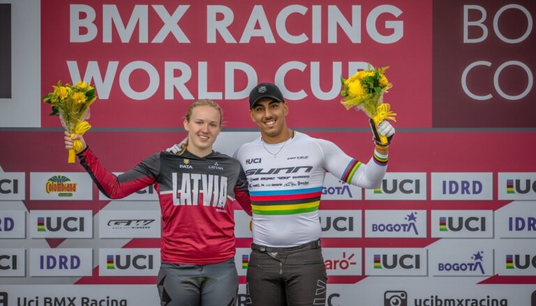 BMX riteņbraucējai Stūriškai divas uzvaras pēc kārtas Pasaules kausa posmos superkrosā