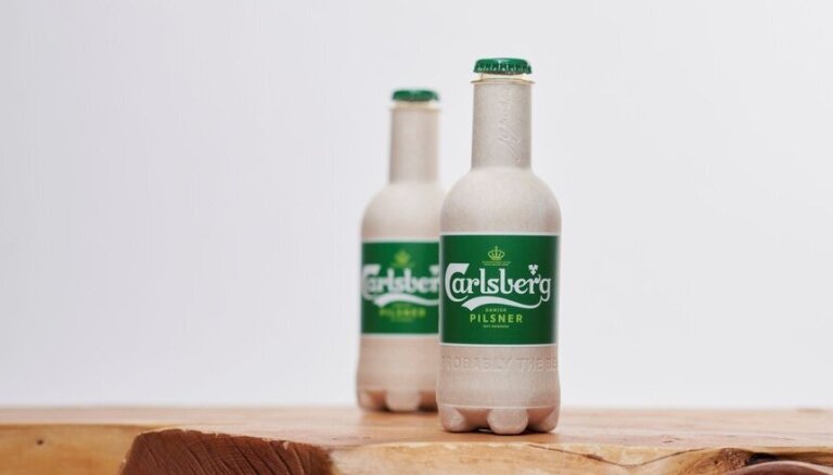 'Carlsberg' ievieš jaunas šķiedras pudeles: 'ar to esam smagi strādājuši kopš 2015. gada'