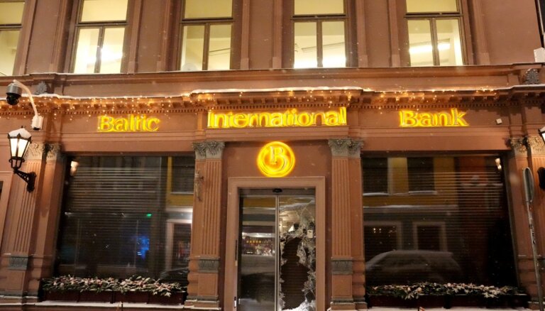 "Скорее всего, совпадение". Остановка работы Baltic International Bank и его обыск со взломом - это разное