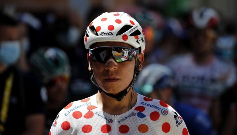 No 'Tour de France' diskvalificētais Kintana noliedz aizliegto vielu lietošanu, taču nestartēs Spānijas tūrē