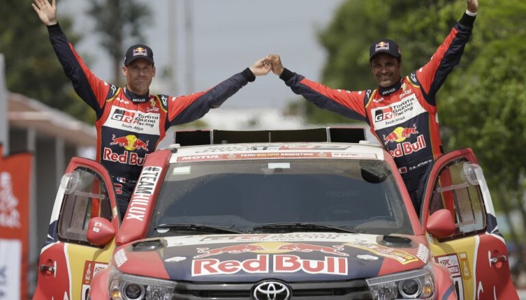 Dakaras rallijreida pirmajā posmā uzvaru izcīna divkārtējais čempions Al-Atija