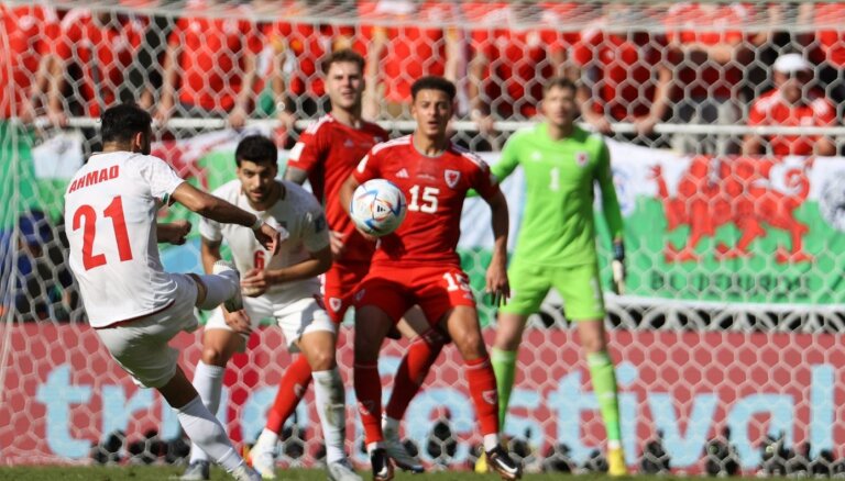 Драматичная развязка: Иран дважды забил после 90-й минуты и вырвал победу над Уэльсом