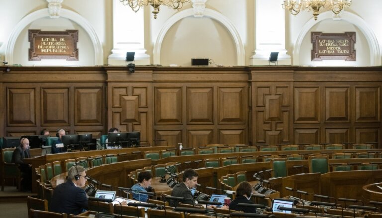 Утверждены депутатские мандаты Петравичи, Шуплински, Мичеревскиса, Крейтусе, Беляуниекcа и Лиепкалнса