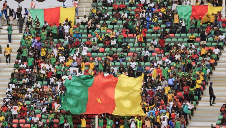 Drūzmā Kamerūnas stadionā bojā gājuši astoņi cilvēki