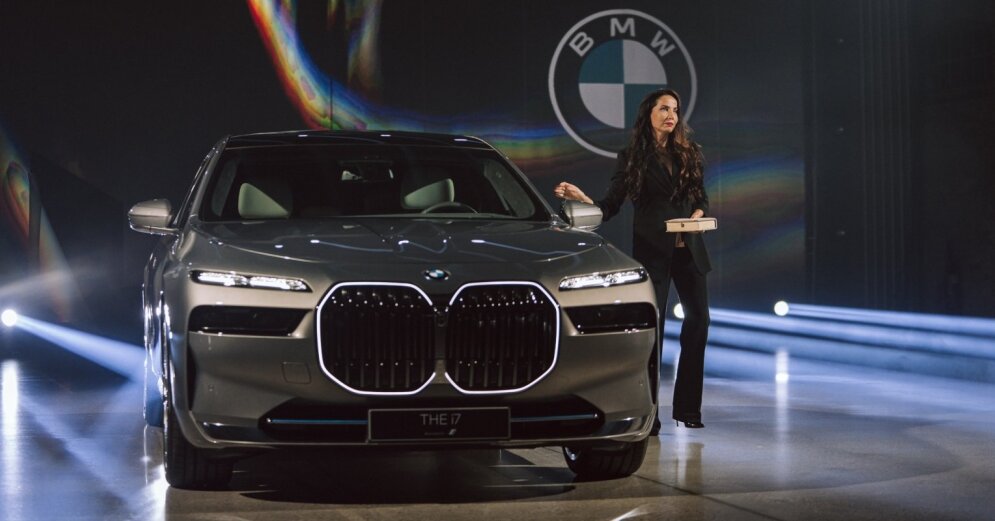 Photo: The new electric limousine “BMW i7” was presented in Latvia