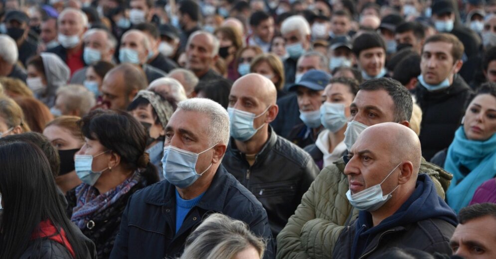 In Yerevan, thousands are protesting against the Karabakh agreement