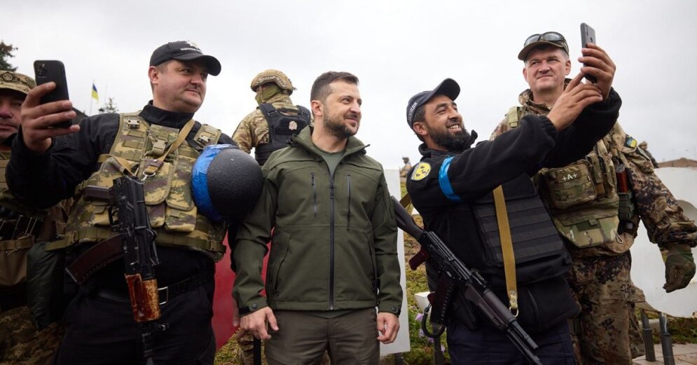 "Украинские войска продвигаются на востоке, освобождая новые города и села": спикер МИД показал фото