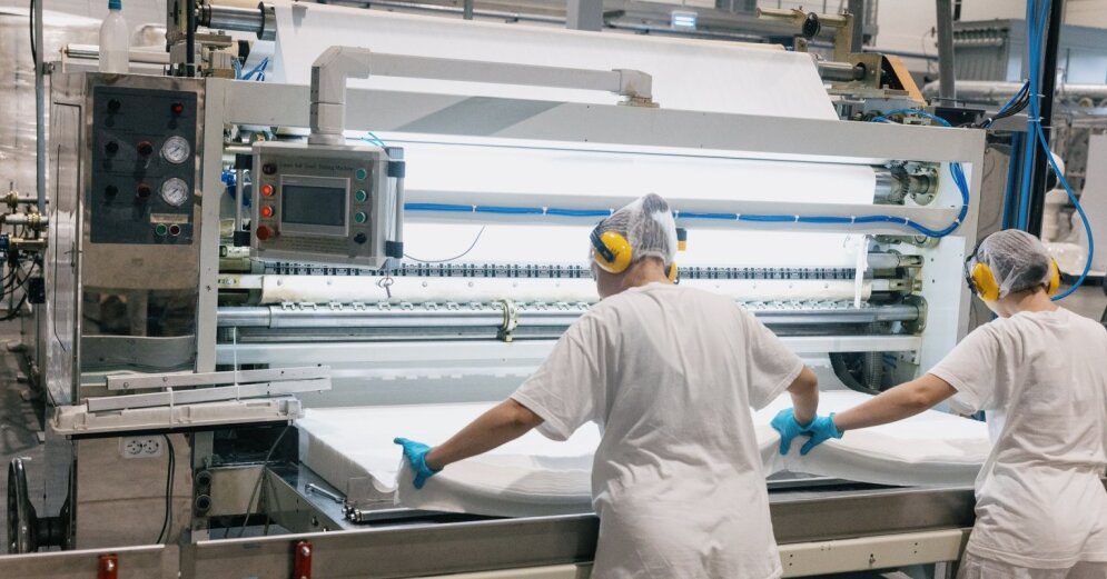 The future in hemp and 15 tons of fabric per day.  How hygiene products are produced in Liepāja