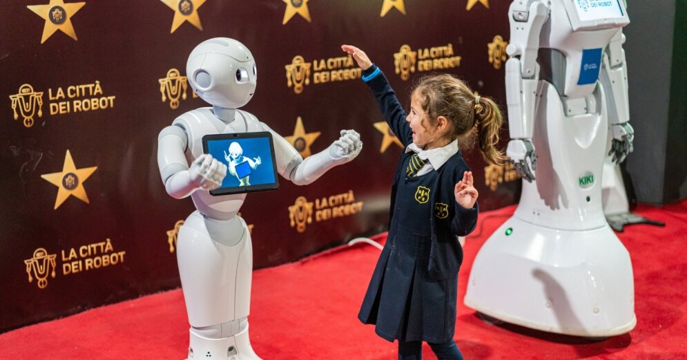 jaunās paaudzes tirdzniecības robots