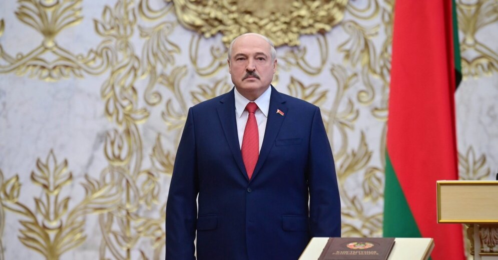 Lukashenko warns protesters not to take prisoners