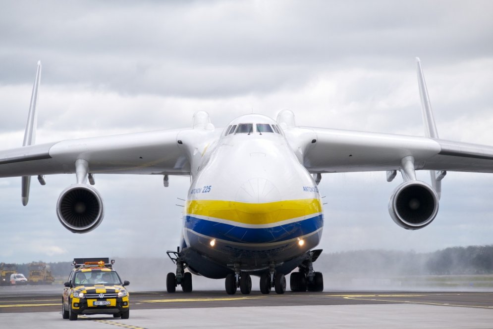 Cik liela ir pati lielākā lidmašīna