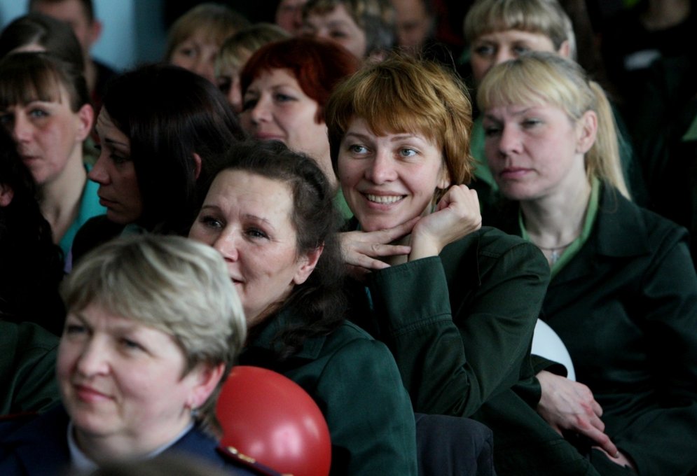 Krievijas sieviešu cietumā izraugās titula 'Mis pavasaris' īpašnieci