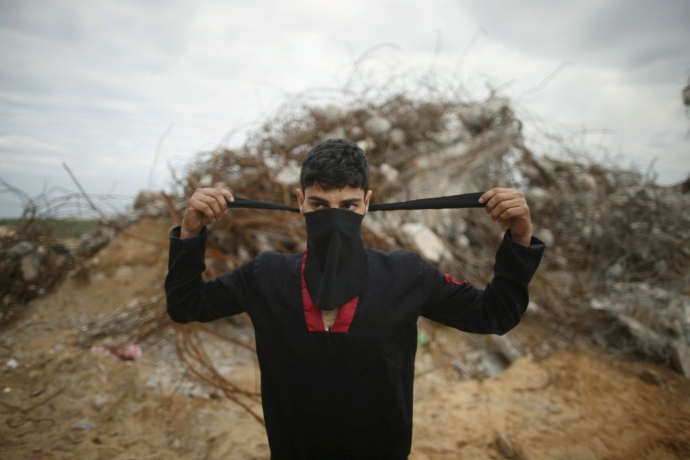 Uguni spļaujošas palestīniešu nindzjas